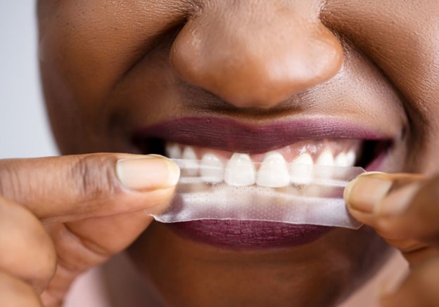 7 - چرا بعد از نوارهای سفید کننده دندان درد را تجربه می کنید؟